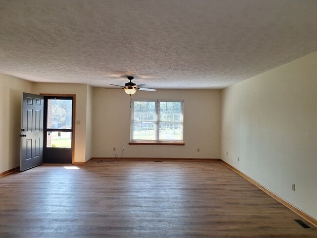 415 Abner Cruze Rd
