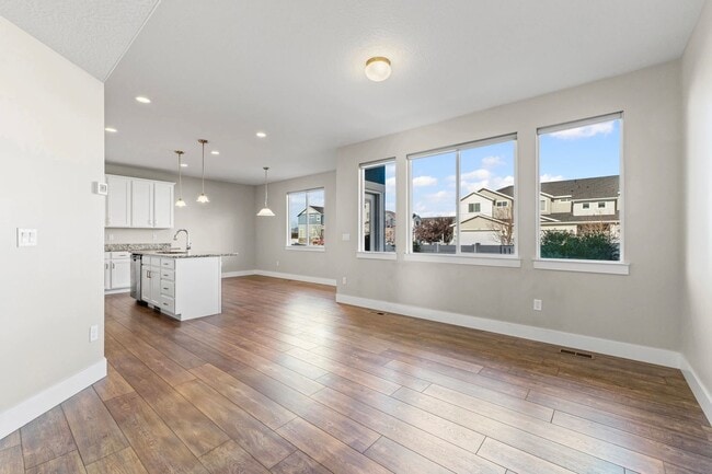 Photo - Upgraded 4-Bed Townhome with Finished Base...