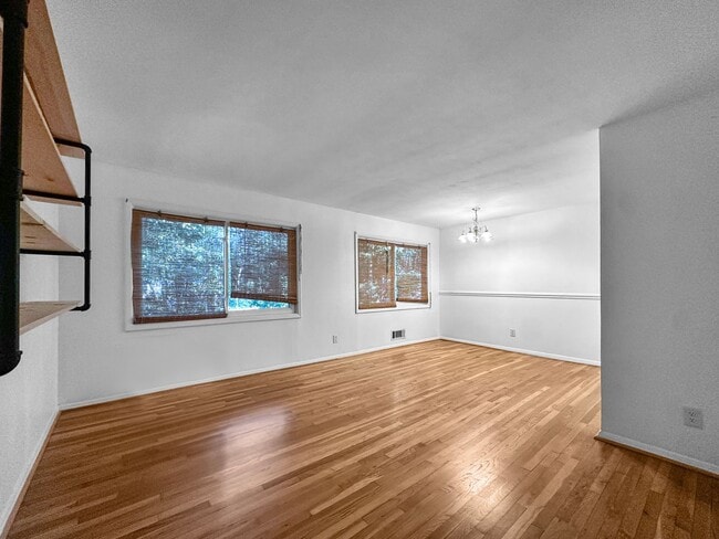 Photo - Charming 4 Beds 2 Baths Home in Chamblee!