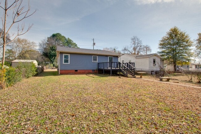 Photo - 1715 Chester St NW