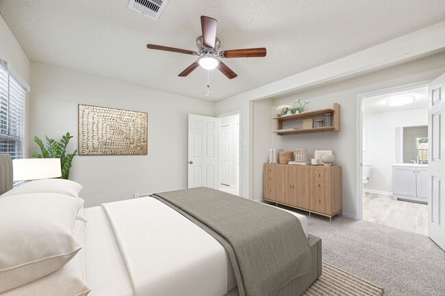 Photo - 2511 Evergreen Dr