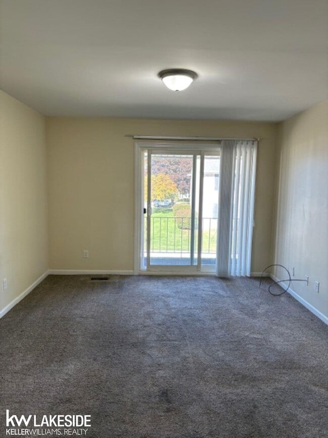 Photo - 14231 Ivanhoe Dr