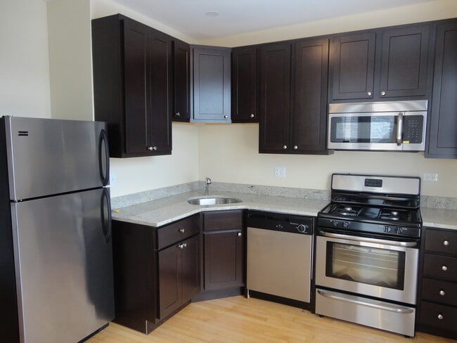 Photo - 4029 N Monticello Ave Apartments Unit 3E