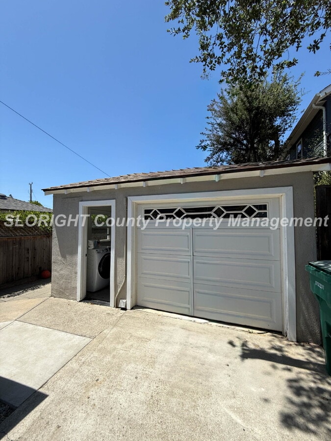 AVAILABLE JUNE - SLO STUDIO with Private Yard - AVAILABLE JUNE - SLO STUDIO with Private Yard