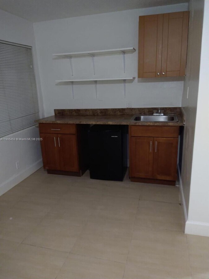 Photo - 1831 Rodman St Unidad 1-4