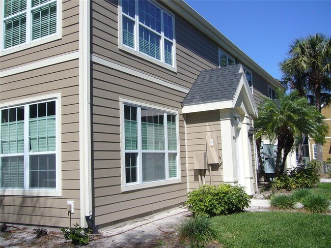 Photo - 5500 Rosehill Rd Unit 204