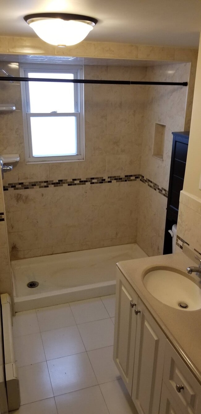 Photo - 4817 Aschoff Pl Unit 2