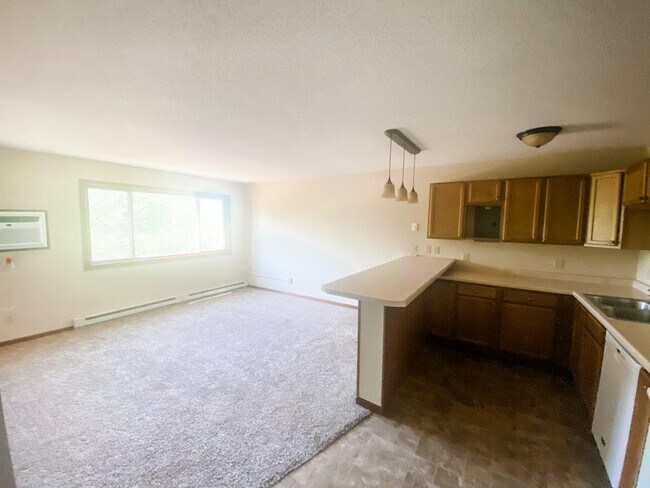 Photo - Karolyn Apartments