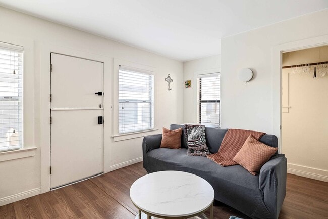 Photo - 1634 Bayview Dr Unit A