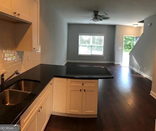 Photo - 1350 Binghampton Cir