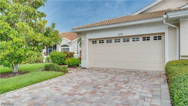 Photo - 12774 Devonshire Lakes Cir