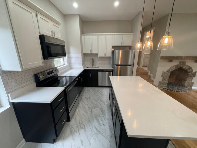 Photo - 3837 Beechwood Blvd