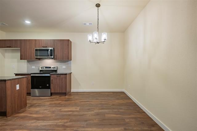 Photo - 645 Blackland dr
