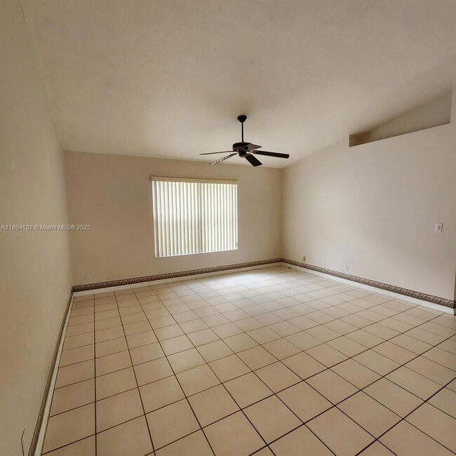 Photo - 3406 SW Coco Palm Dr