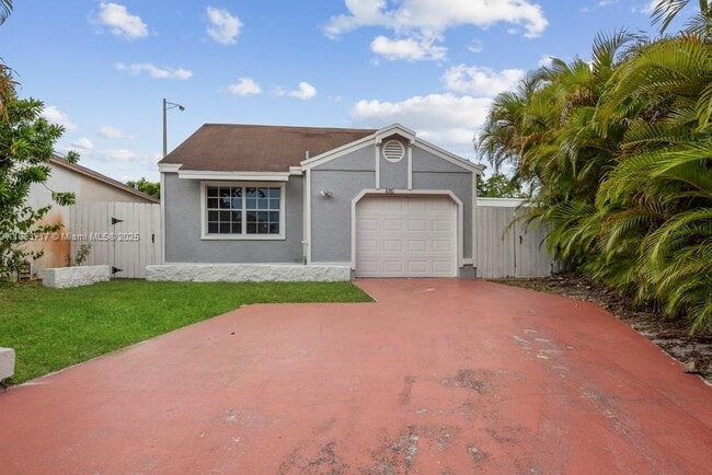 Building Photo - 8881 SW 21st St Rental