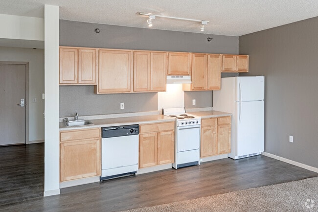 Studio, 1BA - 516 SF