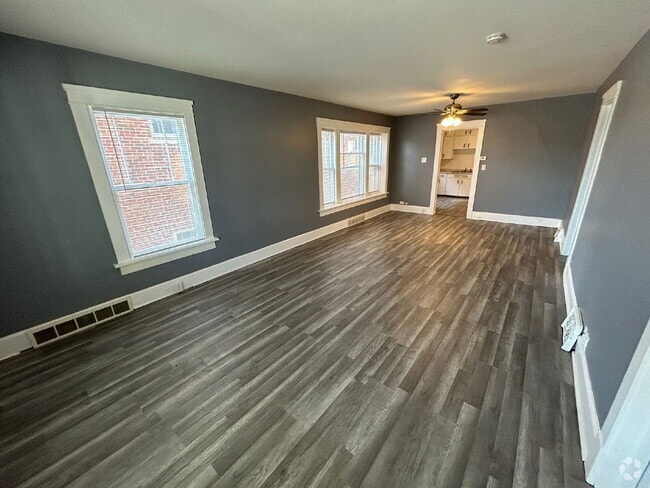 Building Photo - 1846 Taylor Ave Rental