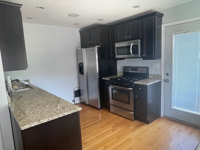 Photo - 801 Fairfield Ave