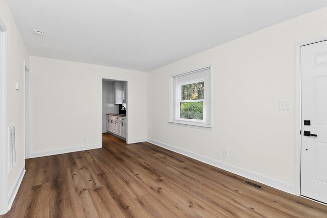 Photo - Cozy 2 Bedroom Duplex In NoDa Area