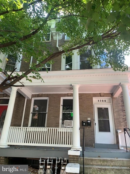 Building Photo - 1708 Kilbourne Pl NW Rental