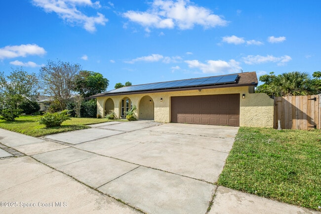 Photo - 1445 Mercury St