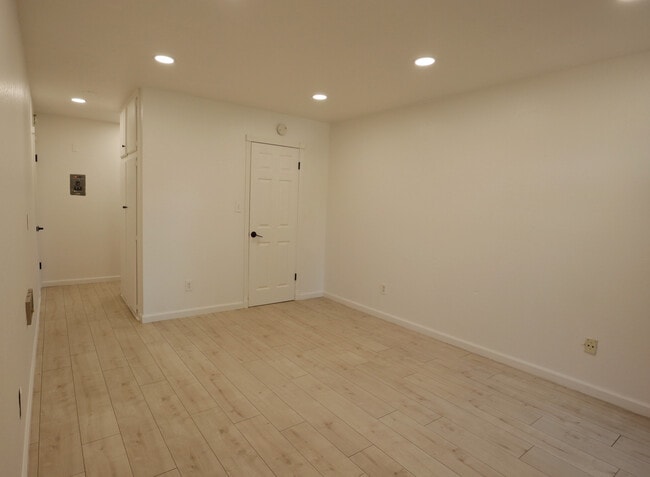 Photo - 1010 W MacArthur Blvd Unit 3