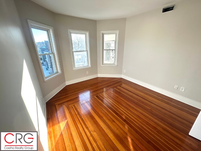 Photo - 79 3rd St Unit 3