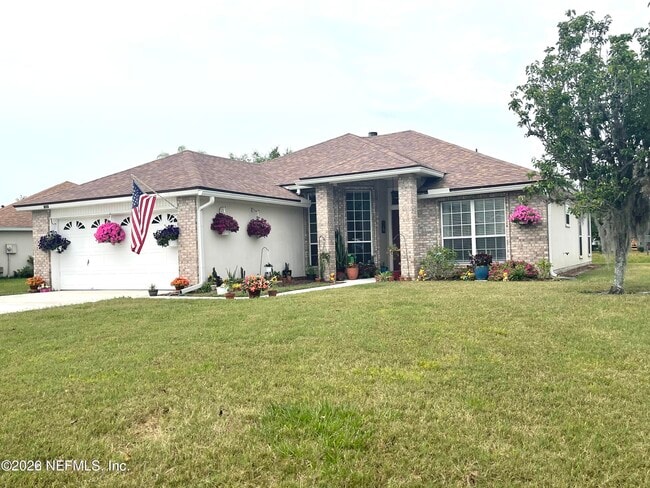 Photo - 913 Mackinaw Trail