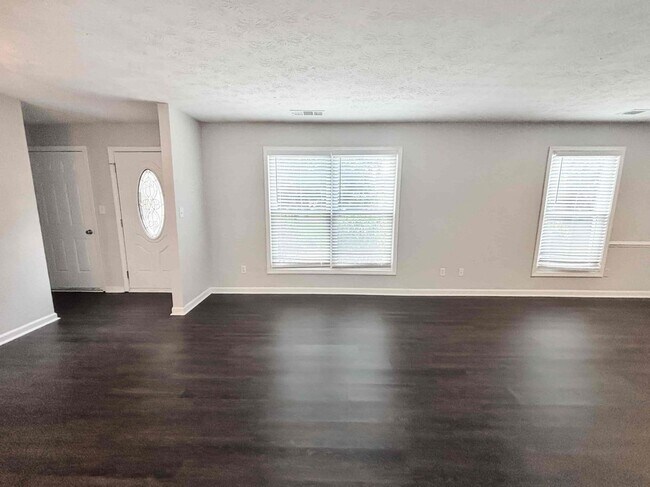 Photo - 1552 Blackwell Rd