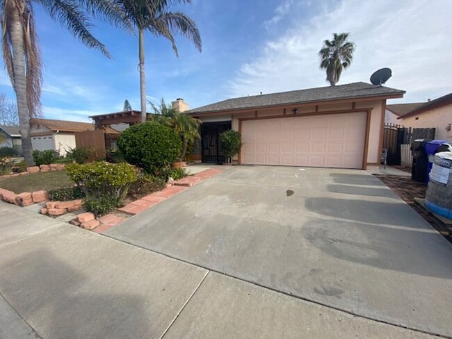 Photo - 3 Bedroom Mira Mesa Home (with a pool!)
