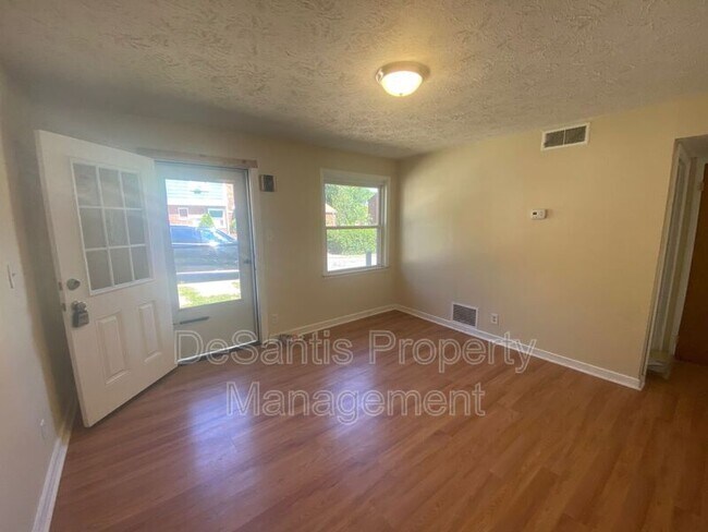 Photo - 500 Cypress Dr