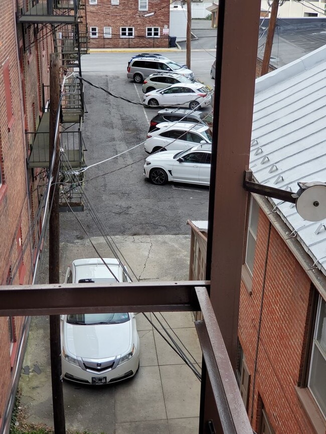 Photo - 34 S Hanover St Unidad 34 S Hanover St, Apt 3, Carlisle, PA 17013