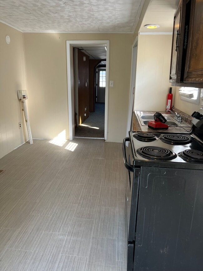 Photo - 2 Bedrooms House w/ Large Yard!