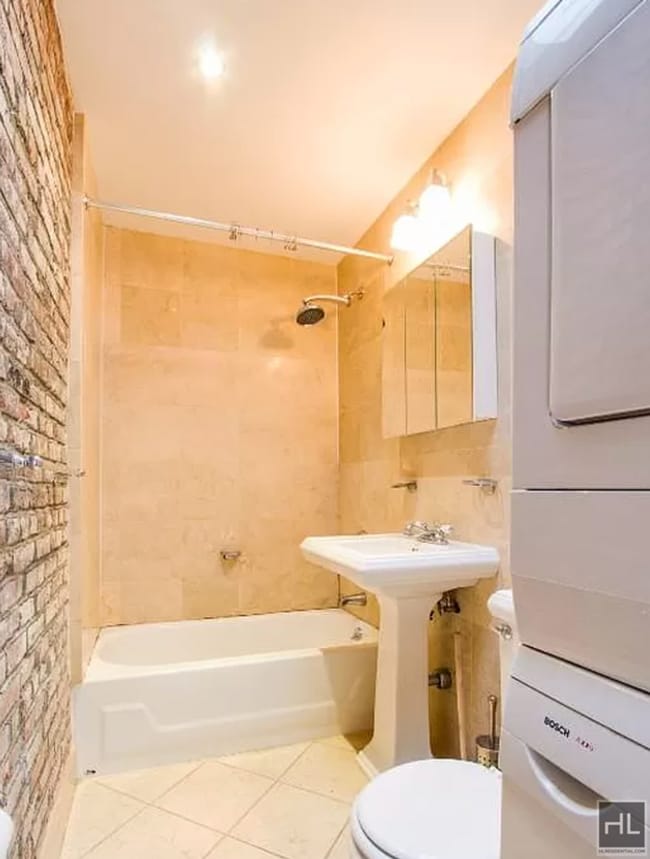 Photo - Perry Street Unidad 5