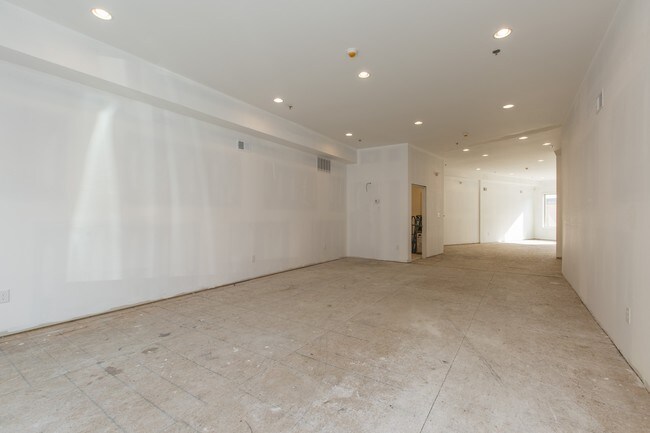 2413 Frankford Ave