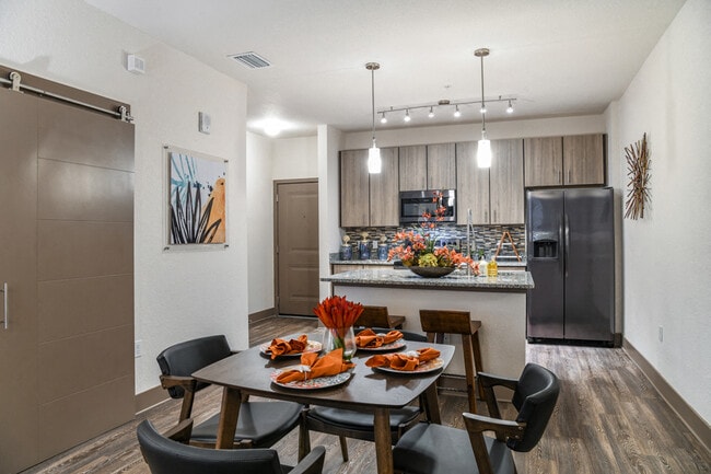 Centre Pointe Apartments