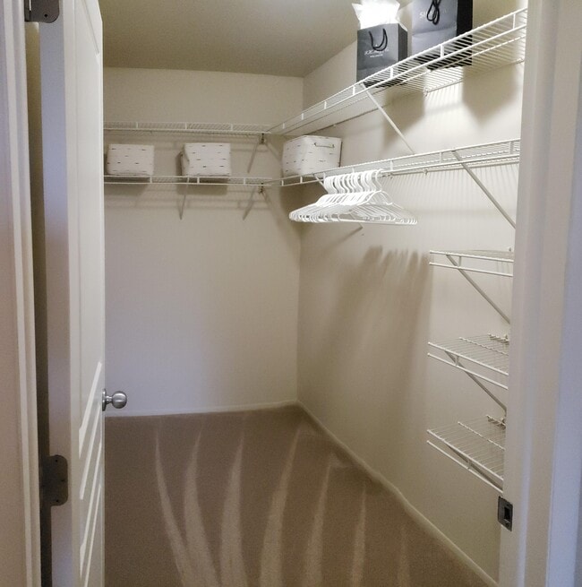 Harbour Village Apartments Northville, MI