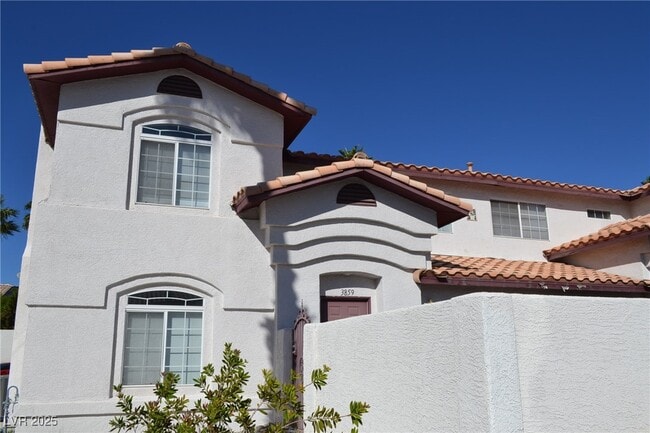 Photo - 3859 Starfield Ln