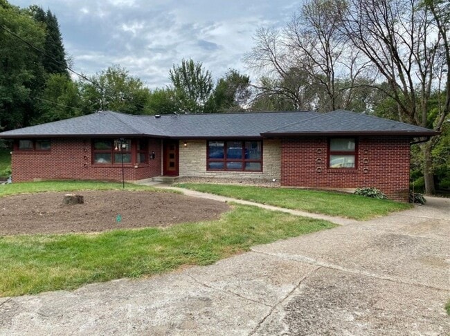 Building Photo - 1510 DelMatro, Ct