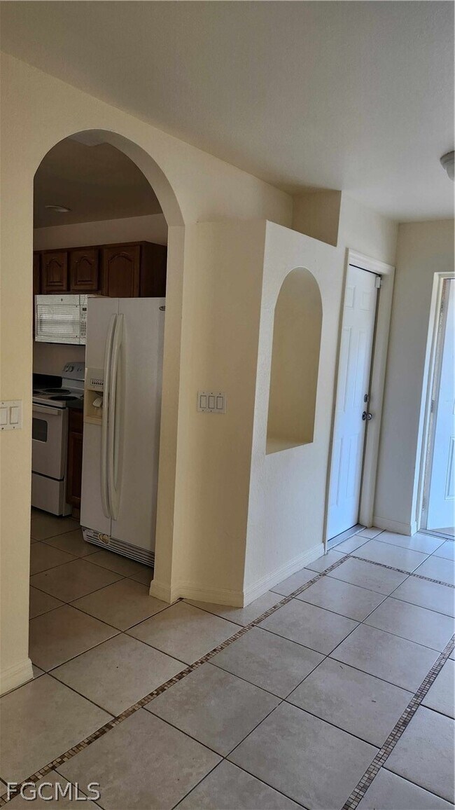 Photo - 2147 Fairway Dr