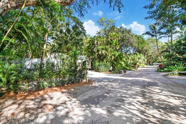 Photo - 4051 Ensenada Ave