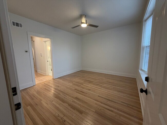 Photo - 3414 W Schubert Ave Unit 1st Floor