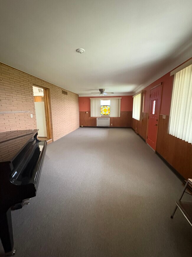 Photo - 5221 Pointe Tremble Rd