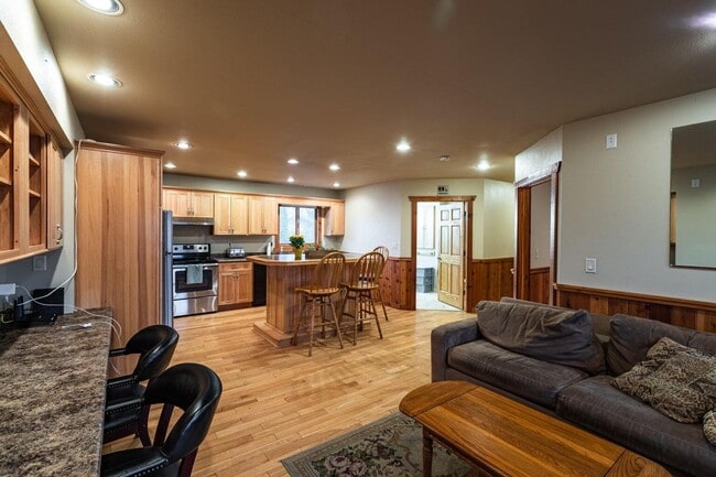 Building Photo - dschase Unit 1617