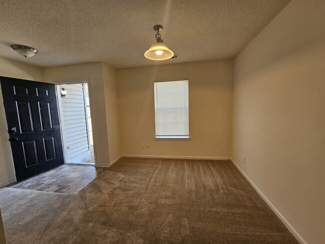 Photo - 48 Leeward Dr