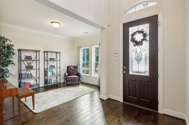 Photo - 940 Abbott Ln