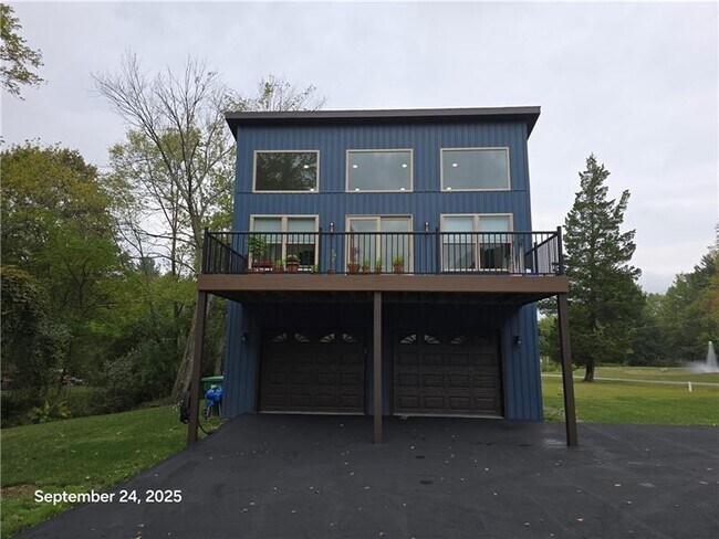 Photo - 416 S Eberhart Rd