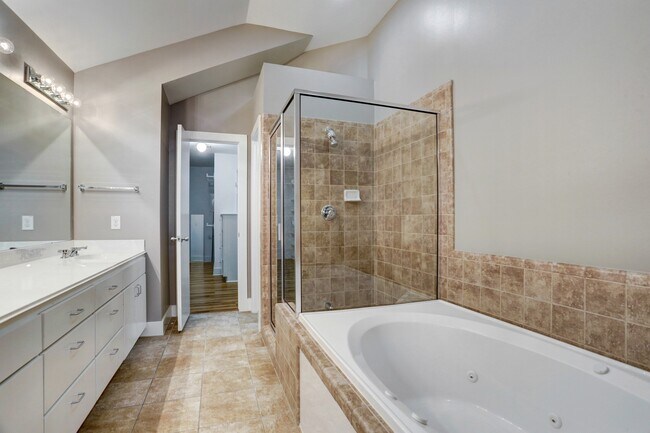 Photo - 7650 Springhill St Unit 304