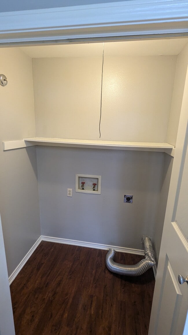 Photo - 711 Hillcrest Ct Unit 709