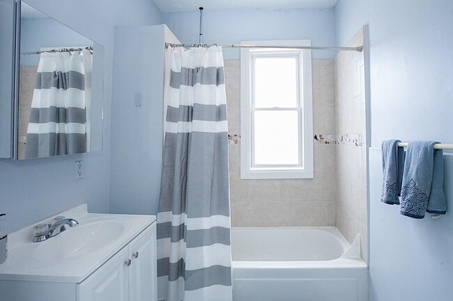 Photo - 3 Kinnaird St Apartments Unit 3